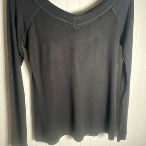 Long Sleeve T-Shirt Women’s M Wide Neck Soft Jersey